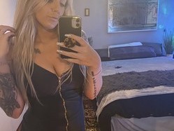 your-favorite-blonde