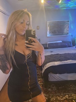 your-favorite-blonde-big-0