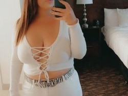 38ddd-busty-brunette-outcall-sf-incall-oakland