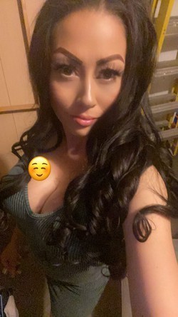 sophia-wants-to-party-and-play-big-1