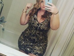hosting-in-san-leandro-thick-and-gorgeous
