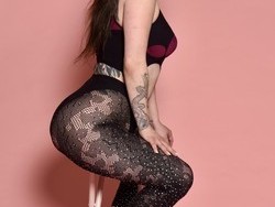 upscale-busty-tattooed-goddess-upscale-downtown-oakland-incall-available