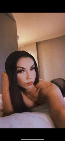 new-girl-in-town-big-0