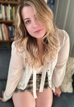 girl-next-door-gfe-back-from-hiatus-big-0