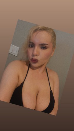 big-tits-blondie-big-2