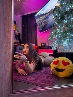 persian-goddess-now-big-1