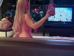 your-poised-playmate