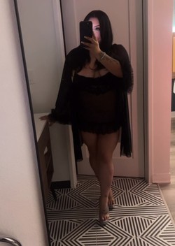luxurious-latina-hosting-in-artesia-incalls-outcalls-available-big-0