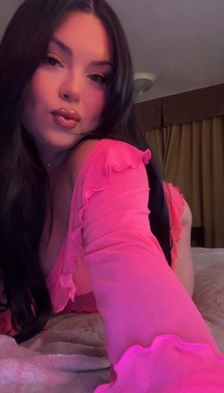 luxurious-latina-hosting-in-artesia-incalls-outcalls-available-big-1