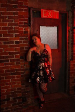 voluptuous-busty-and-brainy-big-0