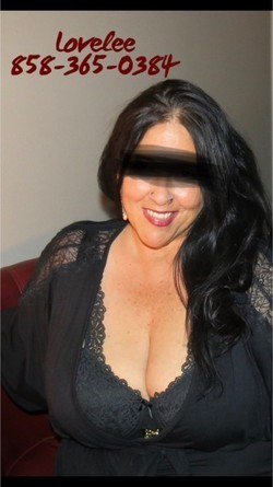 loveleesensuality-extraordinaire-big-0