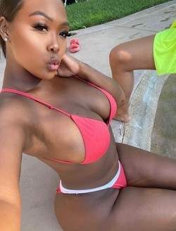 kinky-filipina-bombshell-available-now-call-me-big-0