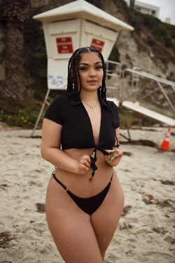 upscale-island-babe-big-1