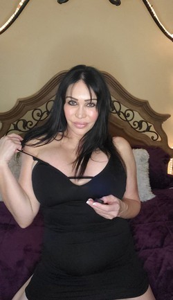 beautiful-white-blue-eyed-milf-big-1