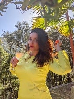 hot-juicy-mom-now-lactating-big-0