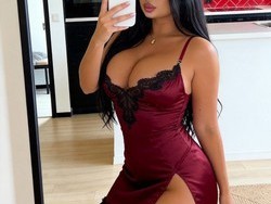 pornstarplayboy-bunny-penelope-tyler-outcall-available-2hr-minimumadvance-notice-and-deposit-is-required