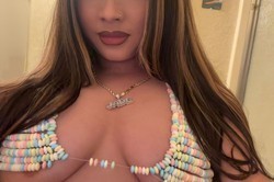 petite-asian-treat-big-0