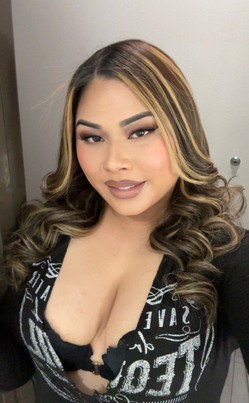 petite-asian-treat-big-1