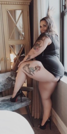 4ft11-built-for-comfort-and-connection-big-0