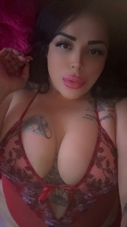 sexykarina-big-0