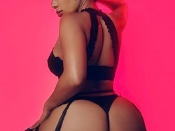 kinky-filipino-and-korean-mixx-playmate