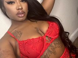 belizean-bombshell