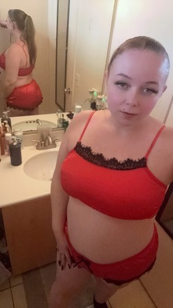 sexy-curvy-skilled-bunny-specials-big-0