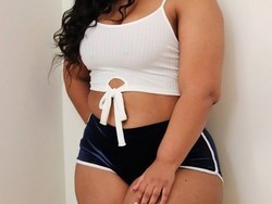 curvy-blasian-muse