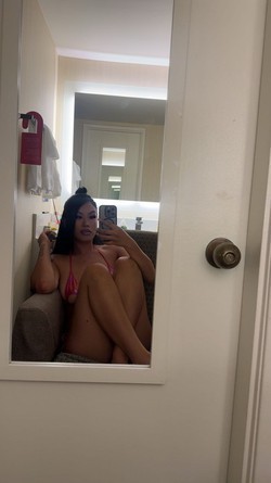 ur-favorite-desire-outcalls-available-big-1