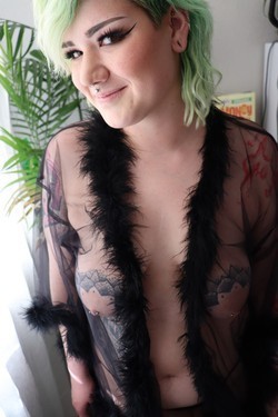 punky-passionate-alt-sweetie-ready-to-make-your-day-big-0