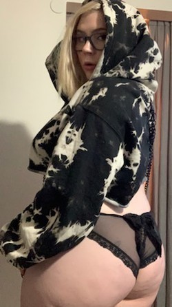 sexy-young-blonde-wants-to-entertain-you-big-0
