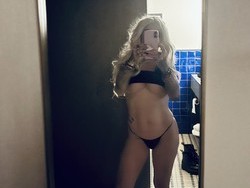 fun-sized-tattooed-beauty