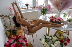 manhattans-most-exquisite-eastern-rose-big-1