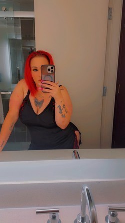 curvy-thick-bombshell-big-1