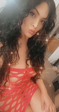 outcalls-a-real-pussy-squirter-big-0