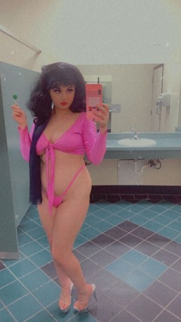 upscale-vintage-doll-big-0