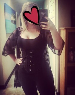 beautiful-temptress-big-0