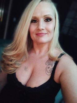 cum-check-out-my-lip-service-thick-and-curvy-blonde-available-now-big-0