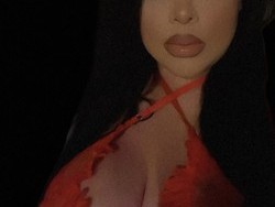 exotic-curvy-goddess