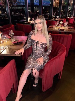 exotic-bombshell-jasmine-big-0