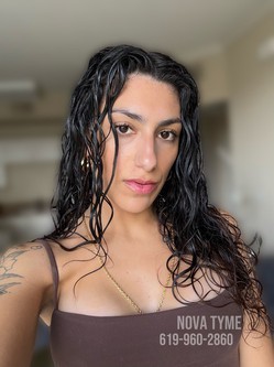 portuguese-goddess-offering-an-upscale-experience-big-0