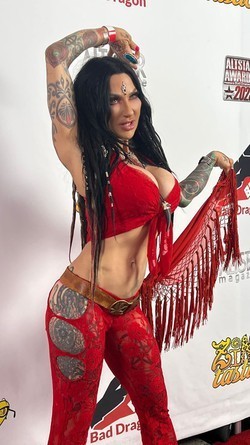 priestess-jen-hexxx-big-0