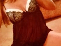 new-in-town-real-upscale-discreet-playful-bombshell