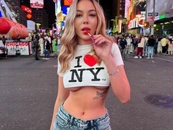 blonde-petite-bombshell