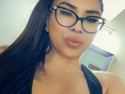 sweet-treat-waiting-for-you-to-call-xoxo