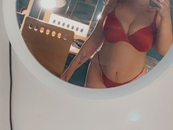hey-im-dream-im-looking-for-an-upscale-gentleman-who-is-looking-to-spend-their-time-with-a-classy-sexy-female-like-me