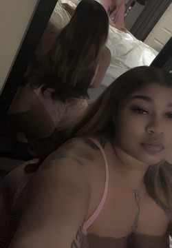 curvy-salvadorian-bombshell-big-0