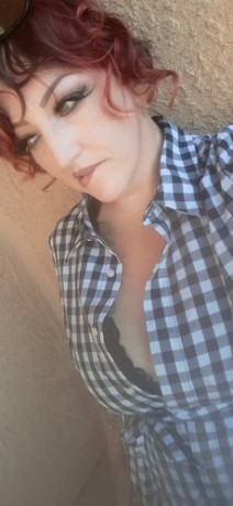 miss-rebecca-is-back-in-town-catch-me-before-i-fly-away-big-1