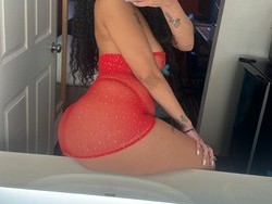 indulge-in-the-perfect-package-elite-discreet-companion