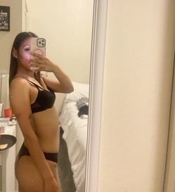petite-latina-big-0